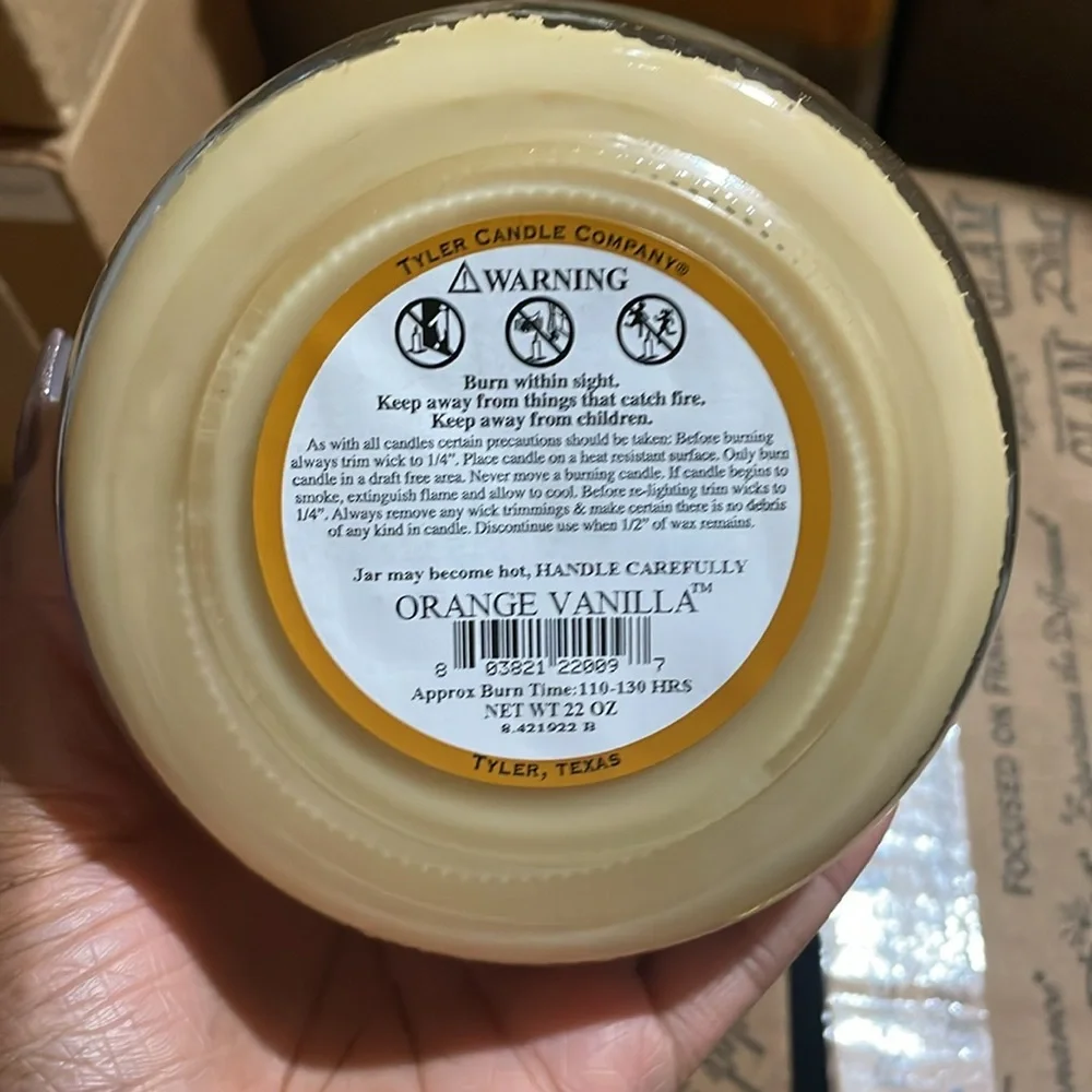 Tyler Candles - 22 oz Jar (1) Orange Vanilla